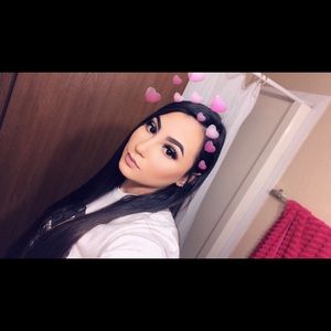 Meet your Posher, Alexandra